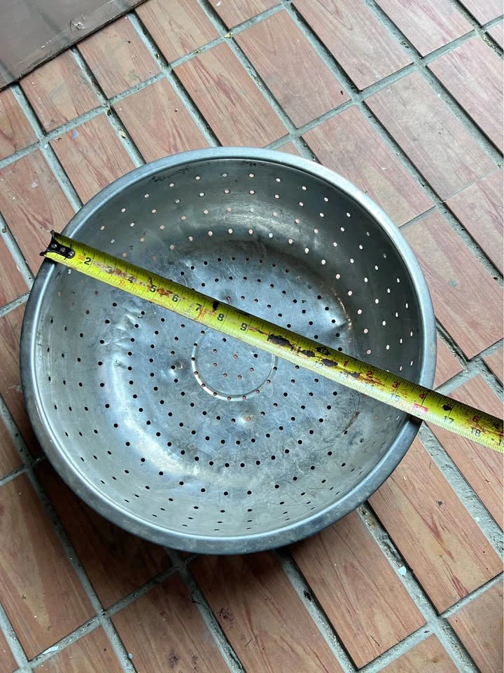 15" Stainless Steel Colander - Heavy Duty Kitchen Drainer Basket