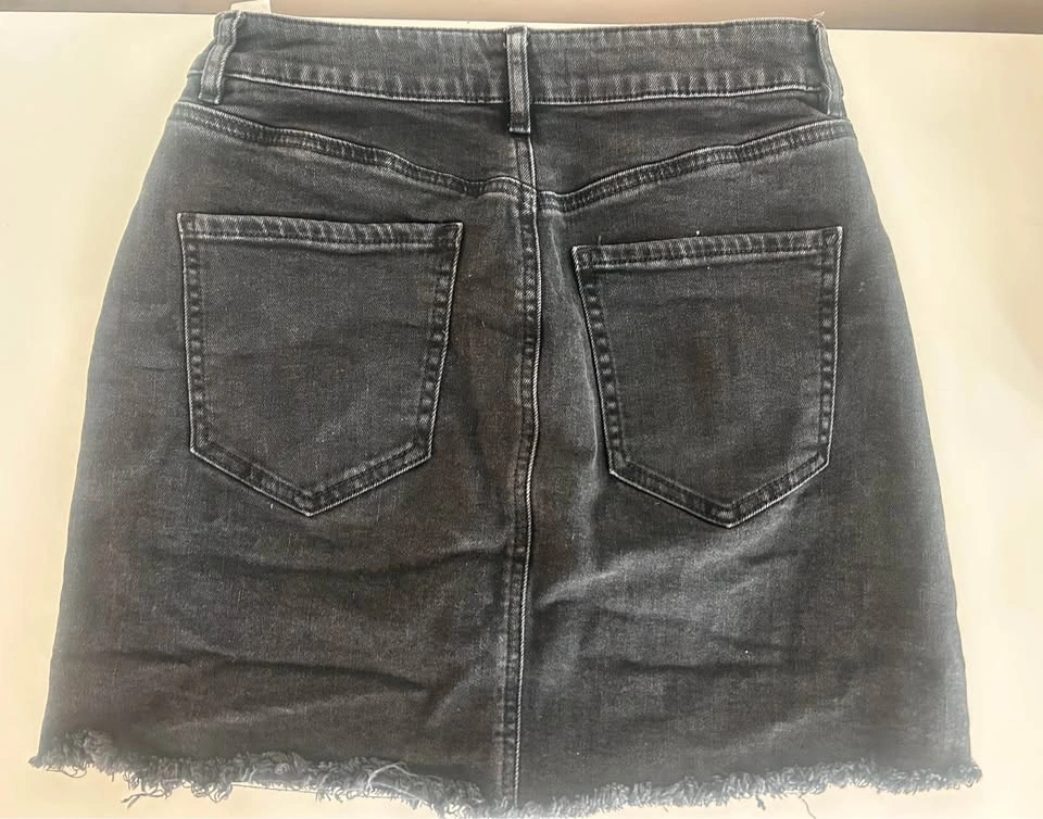 Black denim skirt size s - photo 2