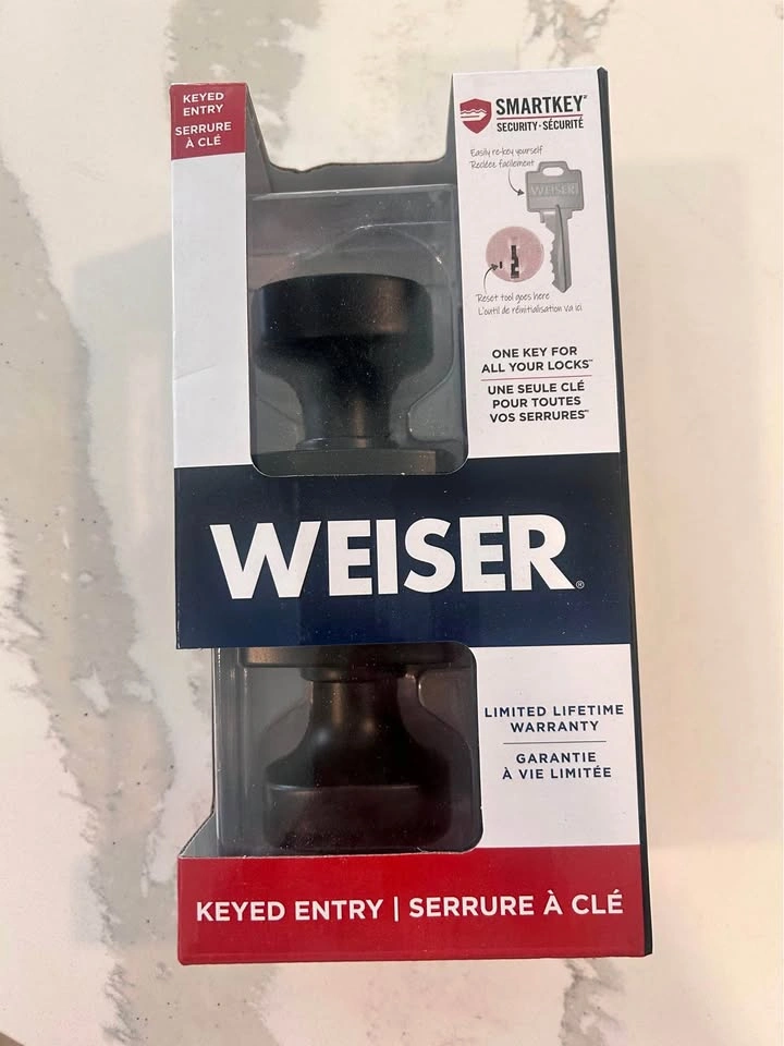 Unopened WEISER KEYED ENTRY doorknobs