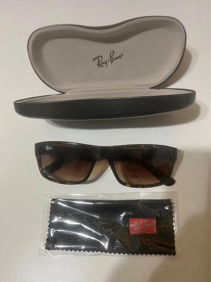 Ray-Ban Sunglasses