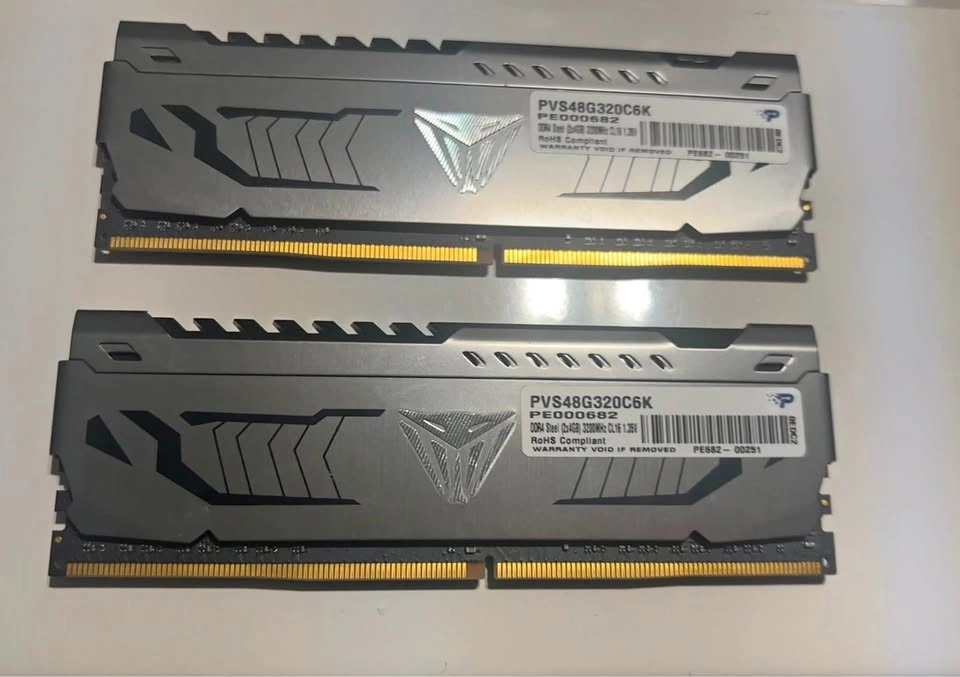 2 X 4 GB 3200Mhz RAM