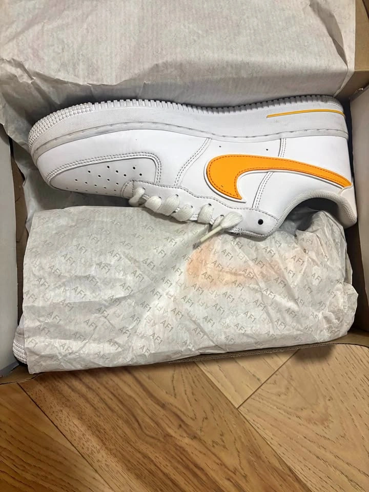 Air Force 1 ‘07 University Gold