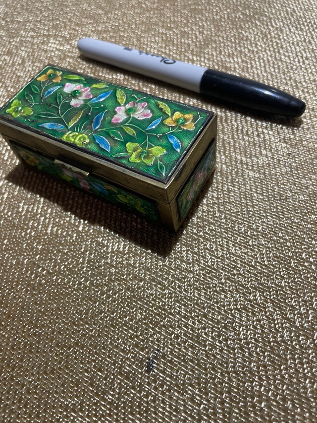 Antique Chinese Cloisonné Box