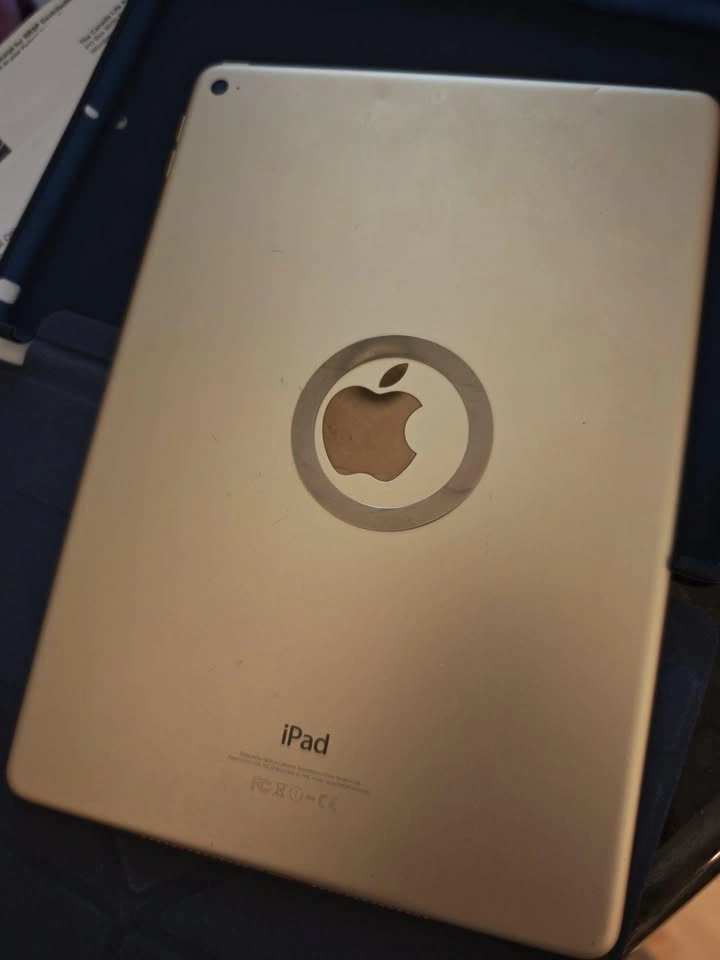 iPad Air 2 64GB Gold (Magsafe Ready) - photo 2