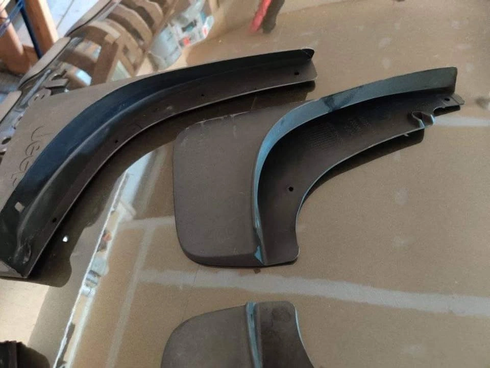 Jeep Cherokee Wheel Mud Guard - photo 2