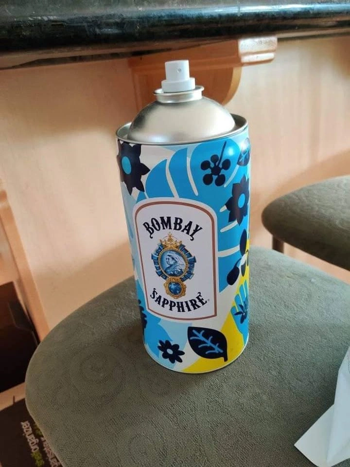 Bombay Liquor Holiday Case / Bottle