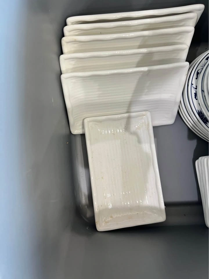 24 pcs Porcelain Butter Dish 4.75”•7.75” $2 Each - photo 3