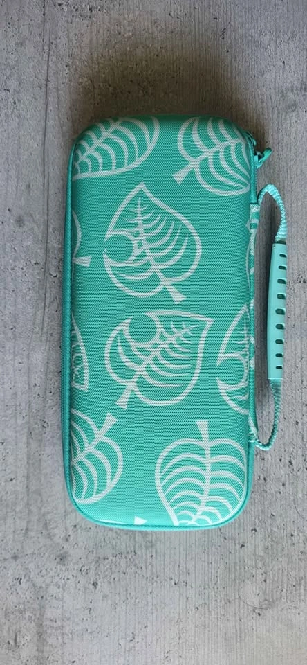 Animal Crossing Nintendo Switch Carrying Case - photo 2