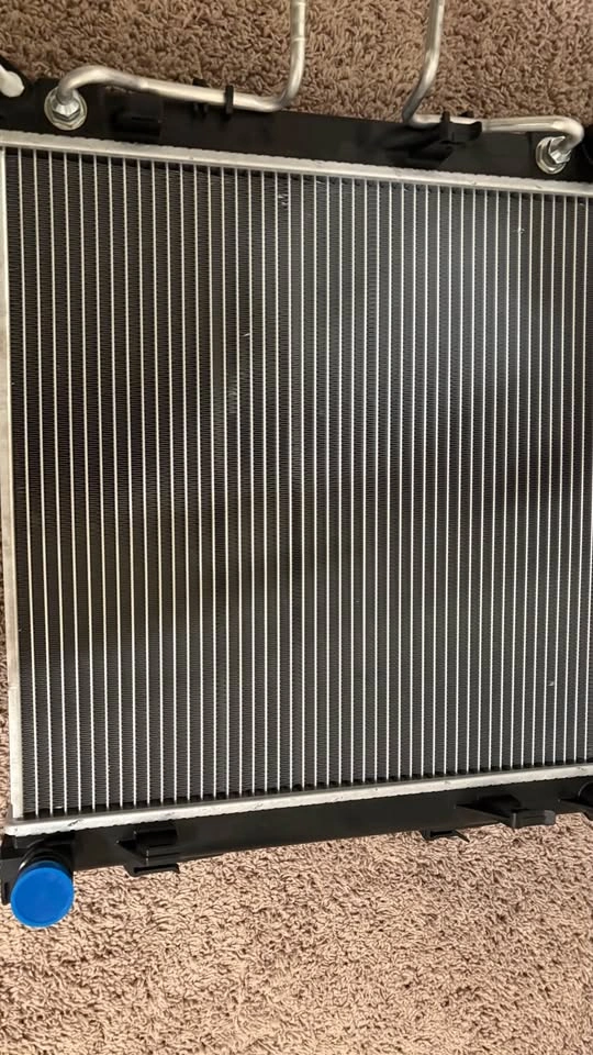 1-Row Aluminum Cooling Radiator for 16-18 Kia Optima 2.0T AT - photo 3