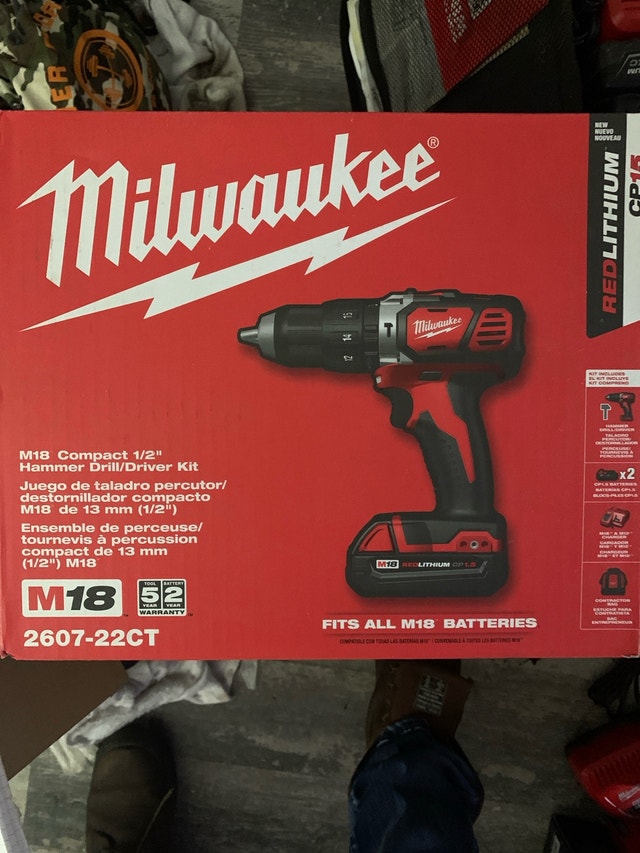 Brand New Milwaukee M18 1/2” Hammer Drill/Driver Set