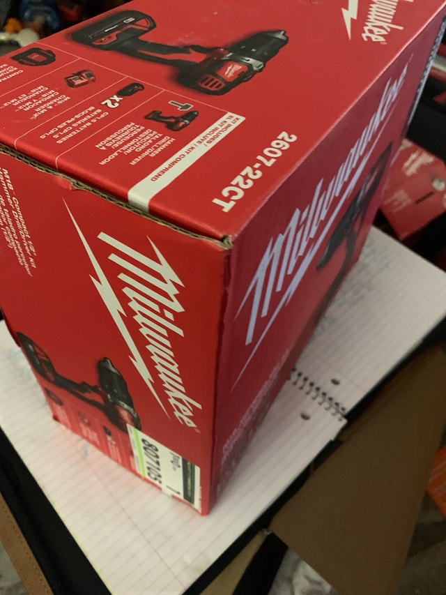 Brand New Milwaukee M18 1/2” Hammer Drill/Driver Set - photo 2