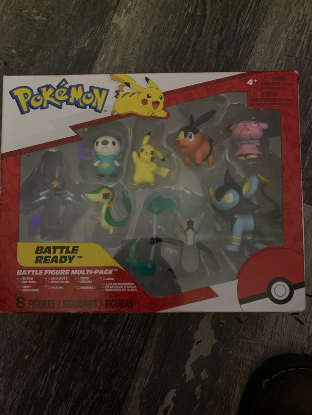 Brand New Pokémon Battle Figure Set