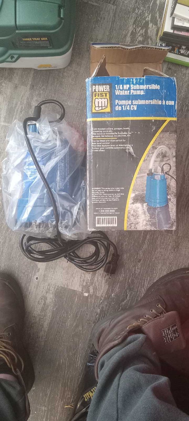 Brand new 1/4HP Submersible pump - photo 2