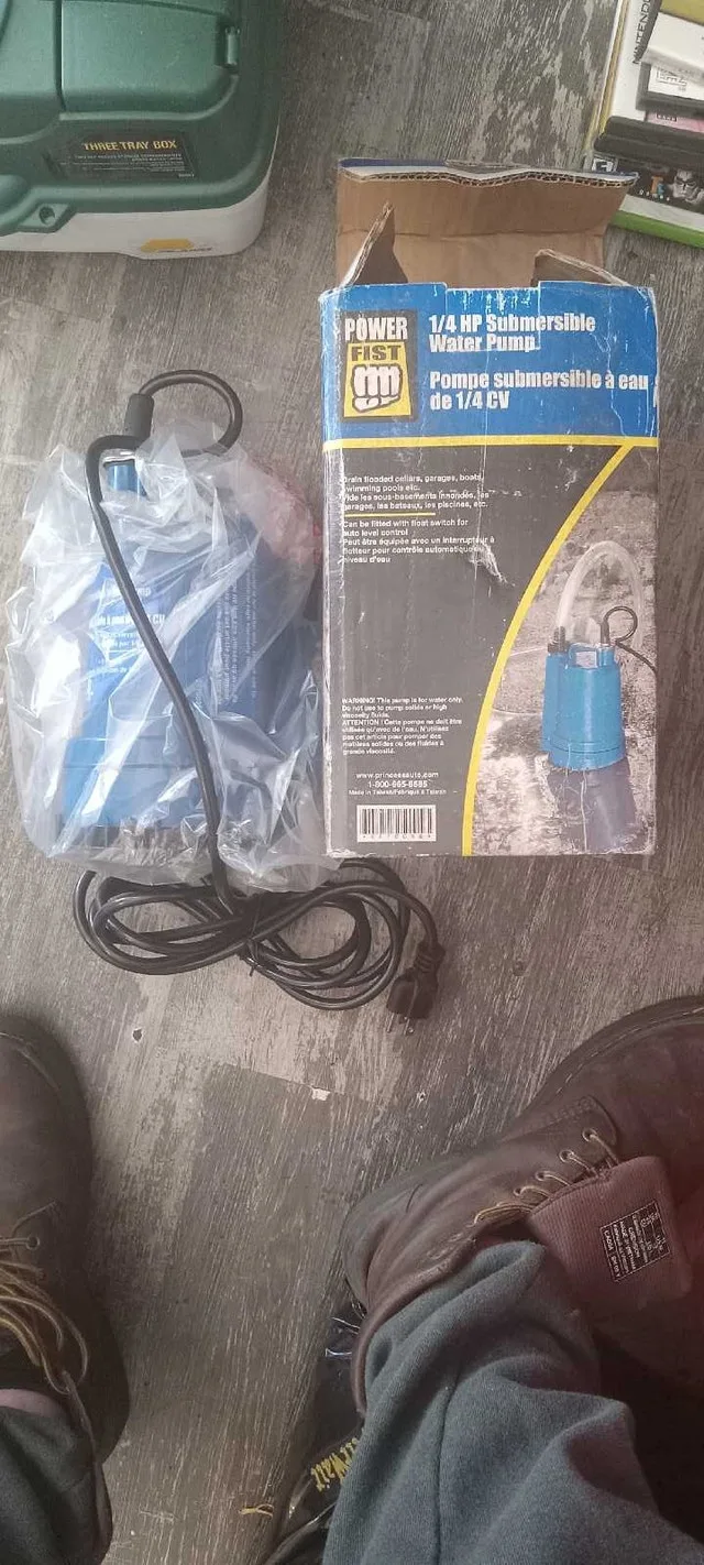 Brand new 1/4HP Submersible pump - photo 2