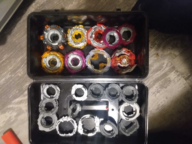 Large Beyblade Collection - photo 4