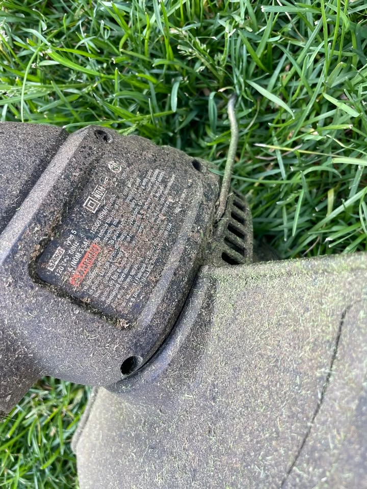 Black & Decker Grass Trimmer/Weed Whacker - photo 4