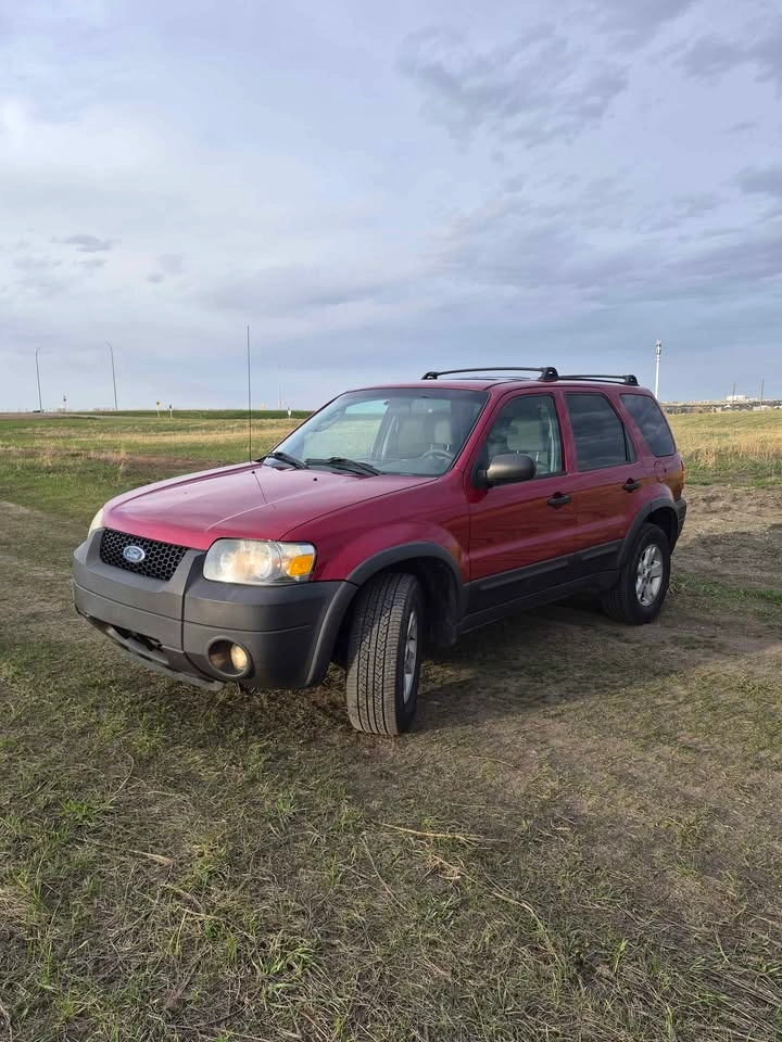 2006 Ford Escape XLT 4WD SUV - photo 2