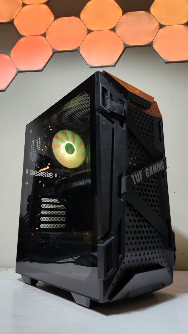 Tuf Gaming PC RTX 4060 Ti + i5 10400 + 20GB RAM