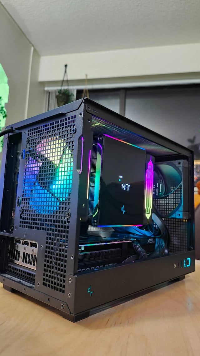 5070TI Mini Gaming PC Black | Ryzen 5 7600X 32GB DDR5 - photo 4