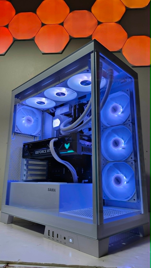 White Gaming PC | RTX 4070Ti, i5-245KF, 32GB DDR5