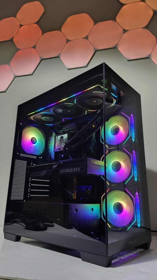 Ultra Gaming PC | RTX 5070 ti + Ultra 7 265KF + 32GB DDR5 + 1TB
