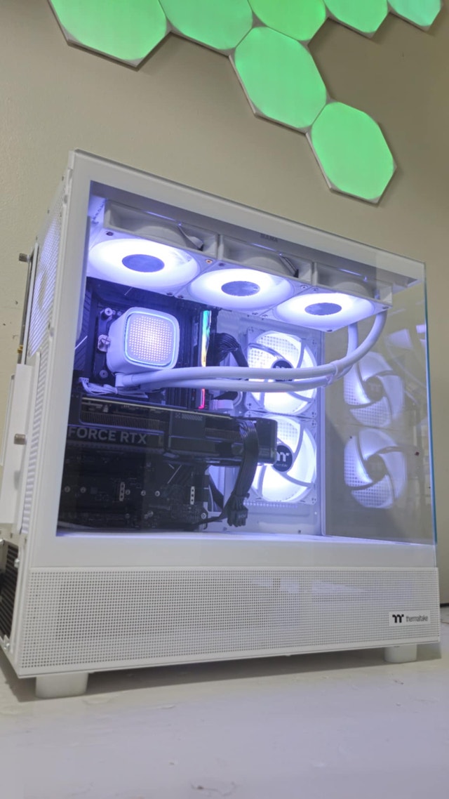 RTX 5080 Ultimate Gaming PC | i5 245KF + 32GB DDR5 + 1TB Gen 4 - photo 3