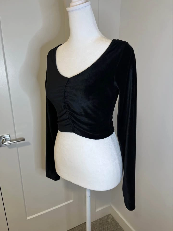 ARDENE Black Ribbed Ruched Long-Sleeve Crop Top - Size M - photo 2