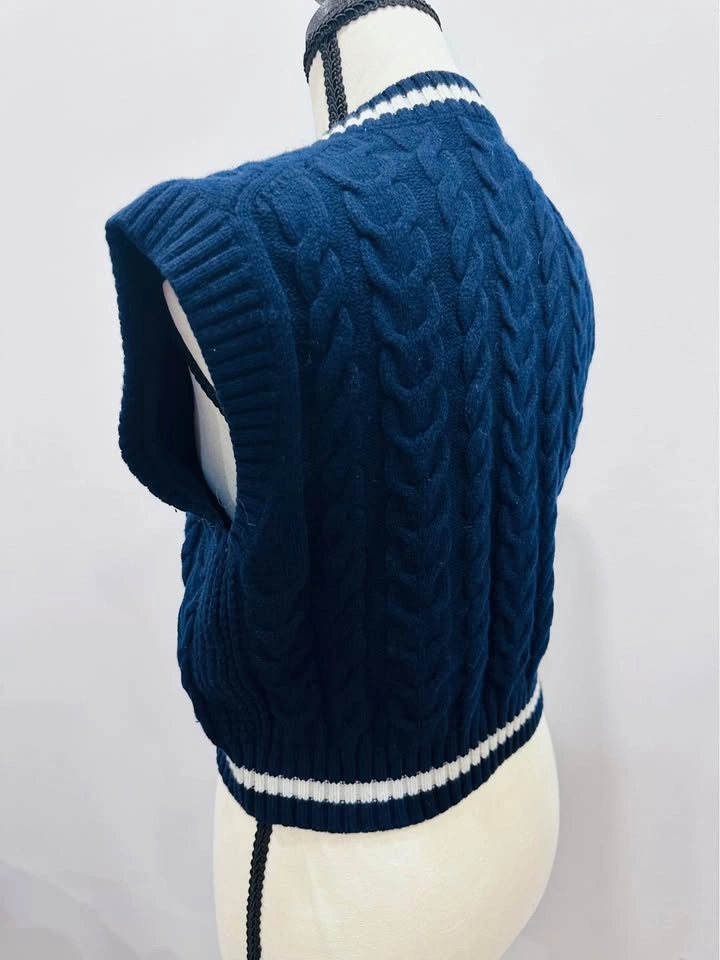 EUC Sunday Best ARITZIA Navy Cable-Knit V-Neck Sweater Vest Meri - photo 3