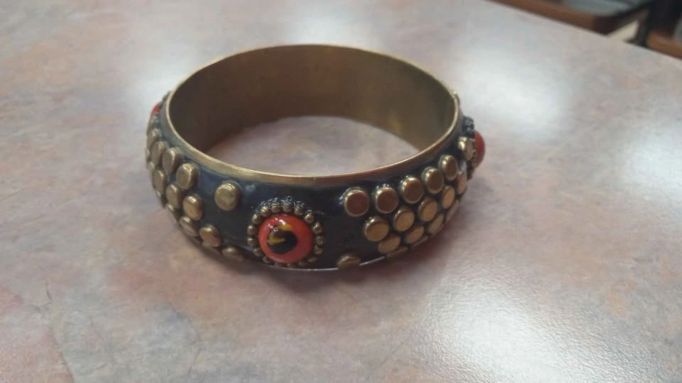 Brass Bangle Bracelet With Red Accents Vintage Costume Jewelry - photo 2
