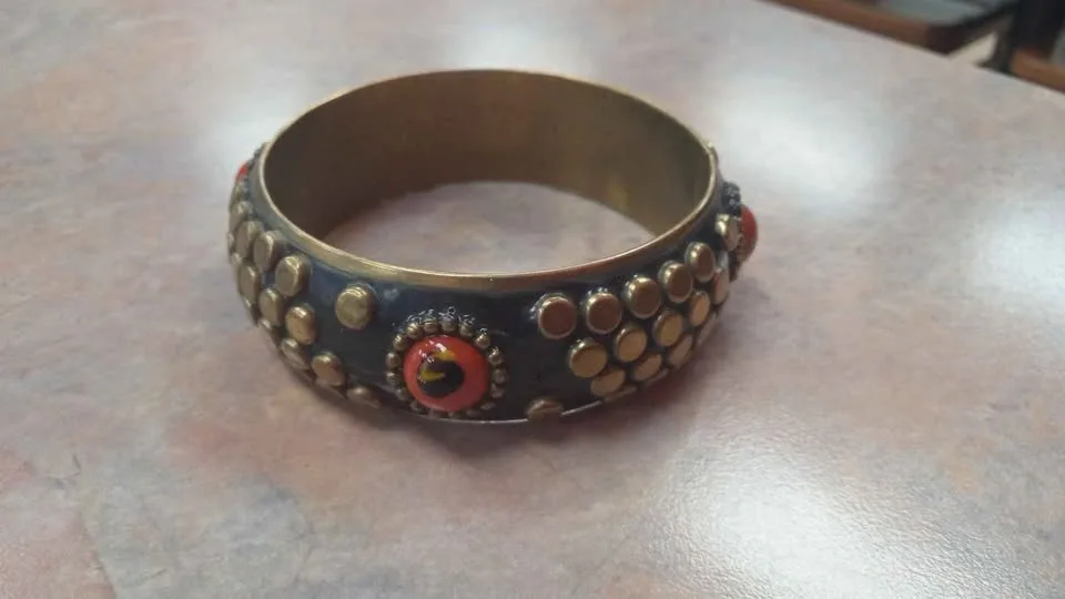 Brass Bangle Bracelet With Red Accents Vintage Costume Jewelry - photo 2