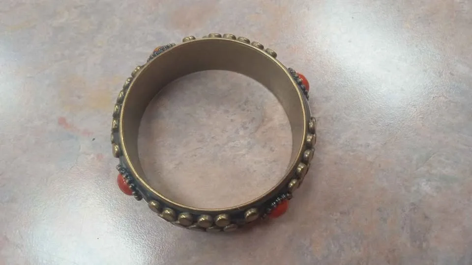 Brass Bangle Bracelet With Red Accents Vintage Costume Jewelry - photo 5