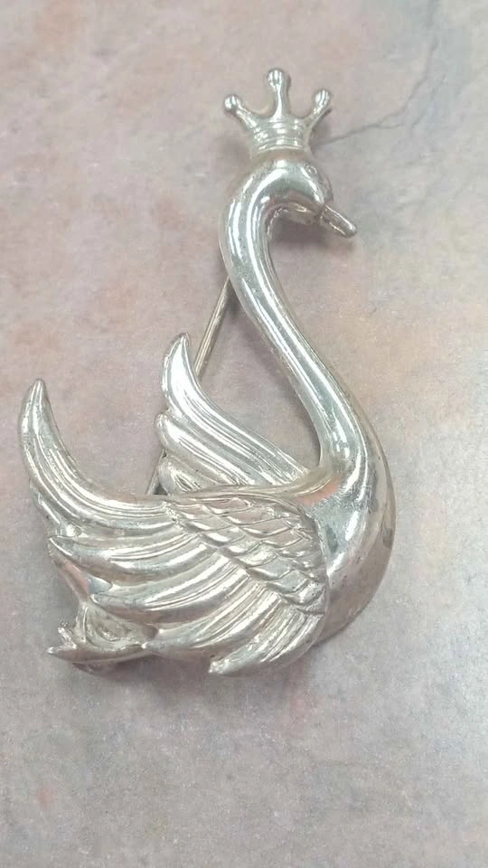 Vintage Silver Crowned Swan Brooch Signed Lang Sterling - photo 4