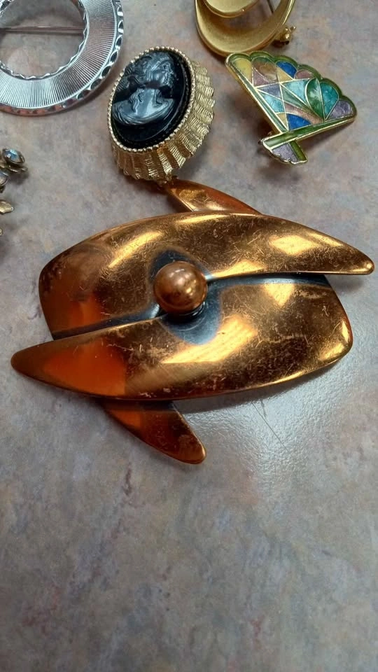 Vintage Brooch and Pin Collection In Variable Condition $5 Each - photo 3