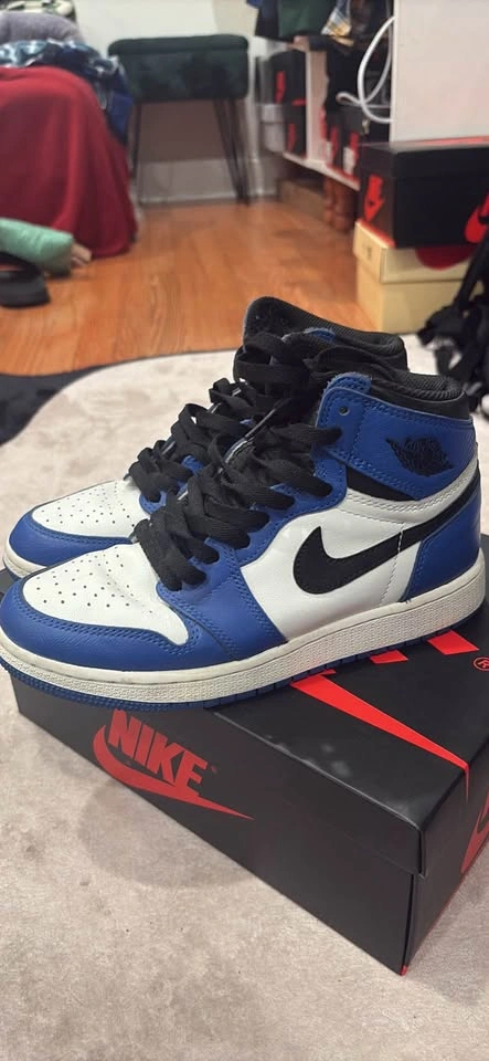 Nike Air Jordan 1 Retro High OG BG 'Game Royal' Youth Size 4.5Y - photo 2