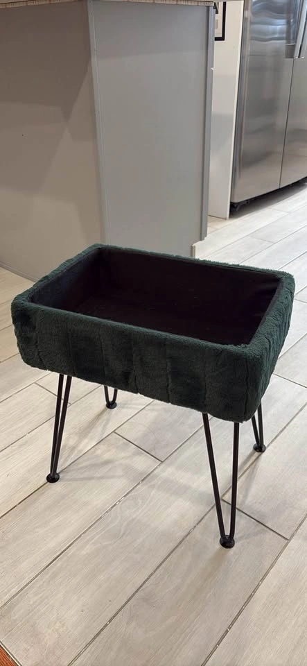Small green fuzzy stool - photo 2