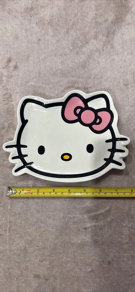 Hello Kitty Plate