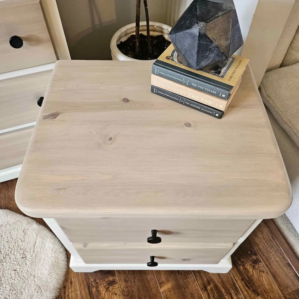 Refinished Solid Wood Dressers and Nightstand Set - photo 4