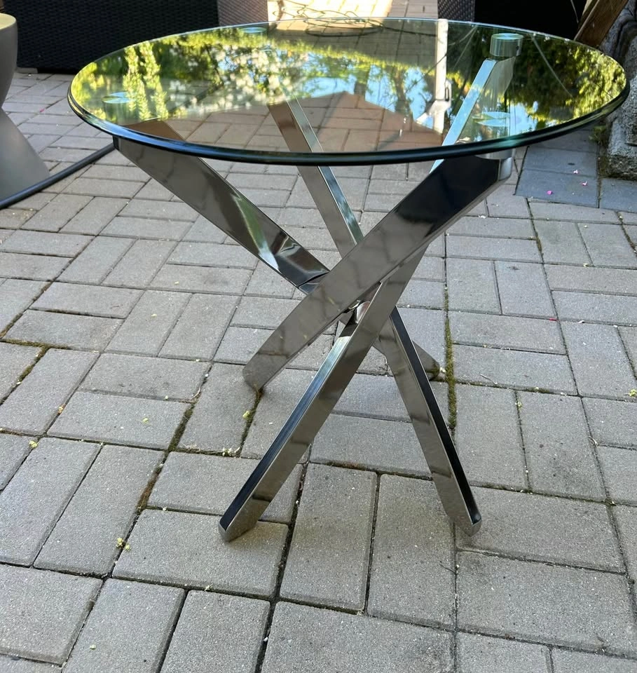 Round Glass Table w Chrome Base BNIB - photo 3