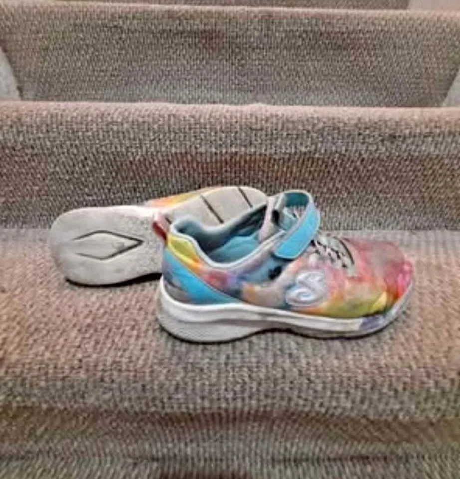 Skechers Girls Tie Dye Sneakers Size 3