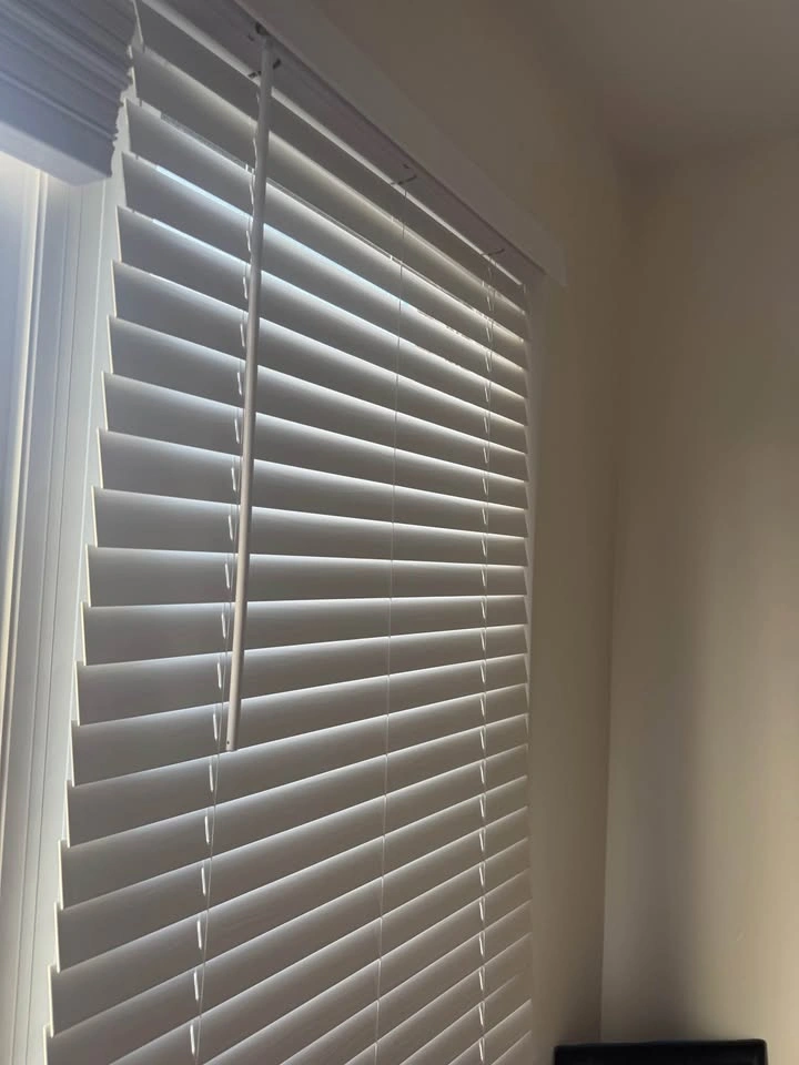 Pair of New Wood Blinds - photo 4