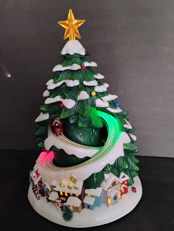 Avon Christmas Tree Moving Train, Lights & Music! 14” 2007 - photo 2