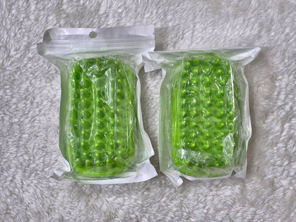 Pet Silicone Bath Brush