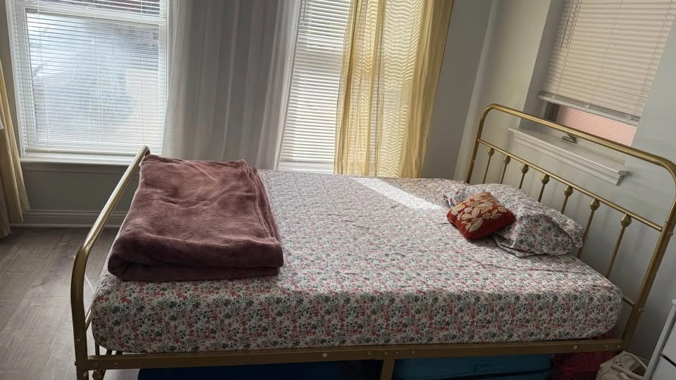 Bedroom set $120 OBO - photo 5