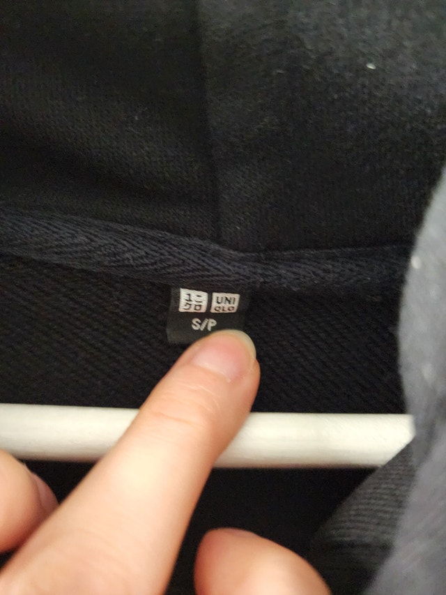 Uniqlo Size M unisex hoodie - photo 2