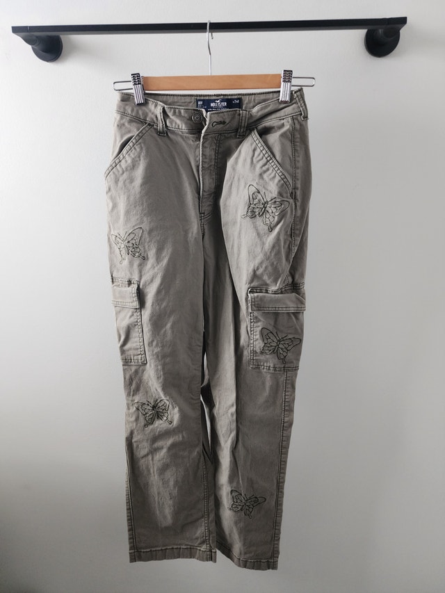 Girls size 00R w 24R butterfly pants high rise