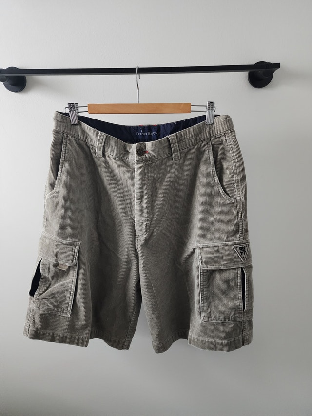 Mens size XL bottoms in very good condition