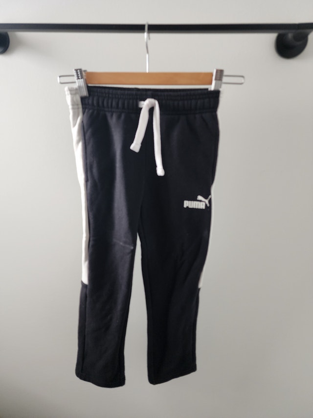 Kids small 6 Puma sweatpants