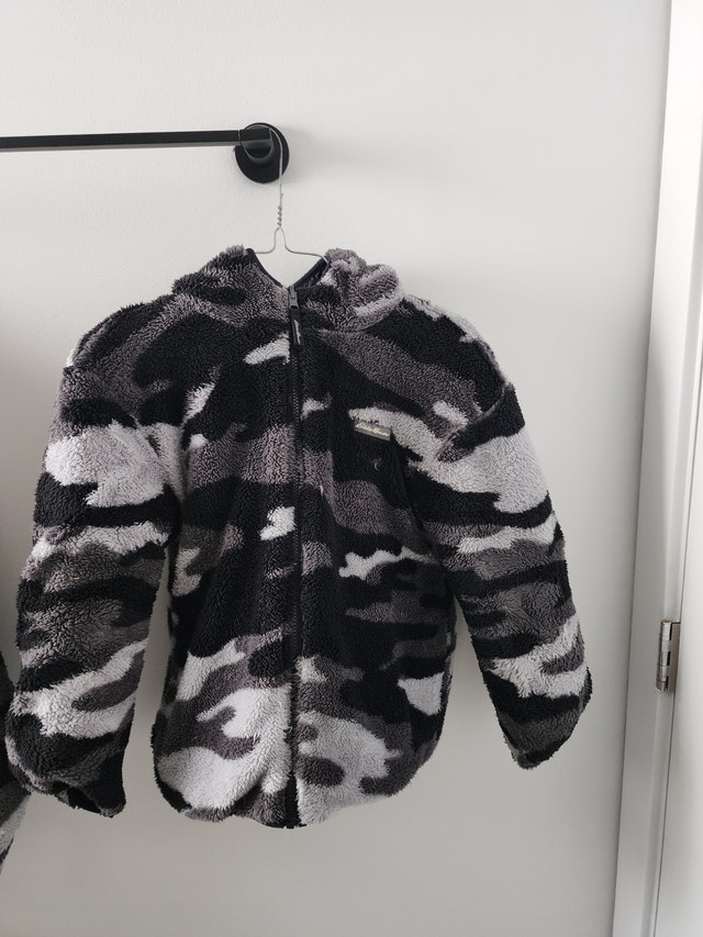 Kids age 6-11 Reversible Eddie Bauer Jacket M - photo 2