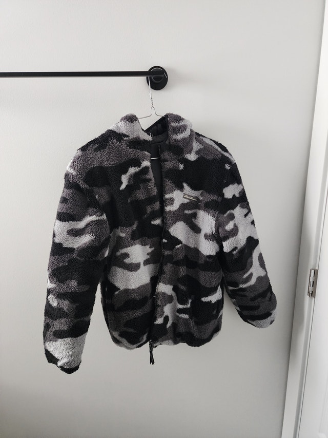 Kids age 6-11 Reversible Eddie Bauer Jacket M - photo 3