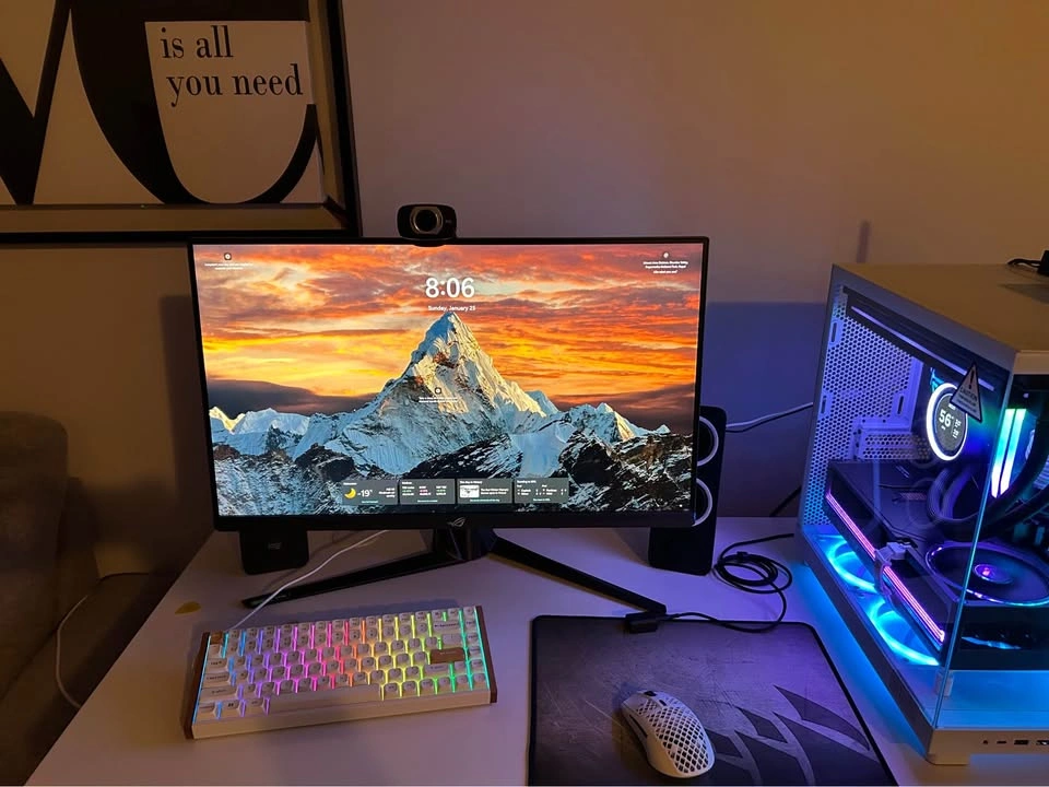 Asus ROG Swift PG32UCDM QD-OLED 4K 240Hz Gaming Monitor - photo 2